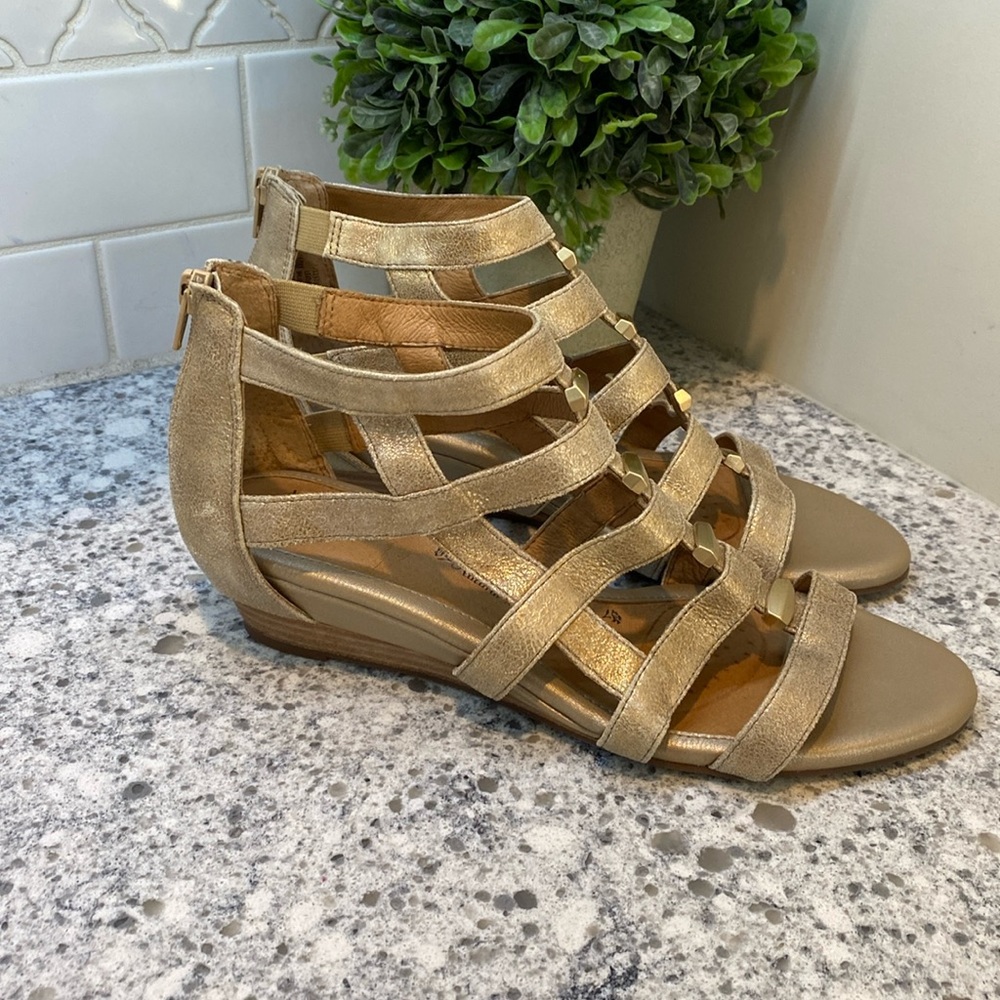 Sofft gold Rio  Gladiator Wedge Sandal size 10